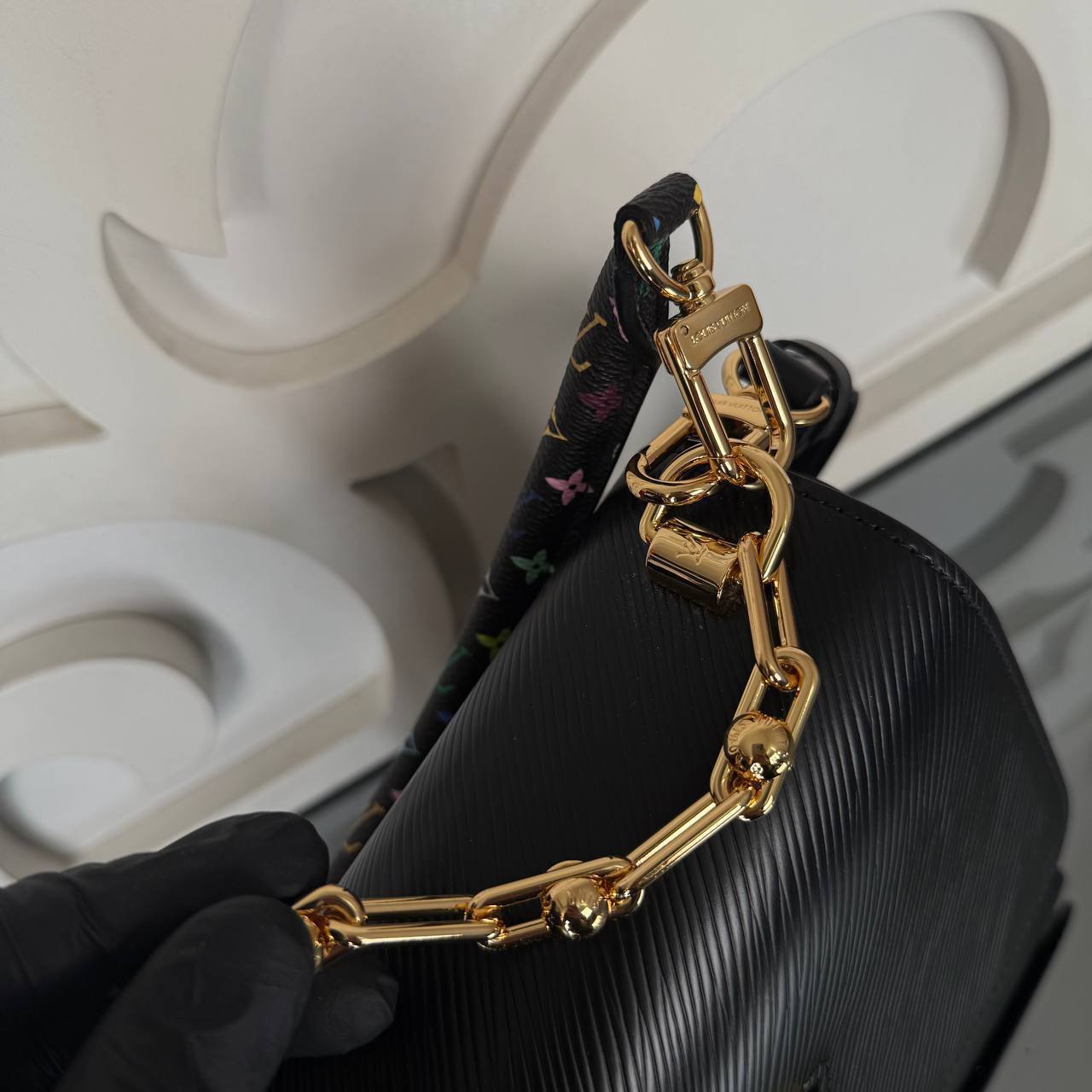 Louis Vuitton LV x TM Twist MM Slim görsel 4