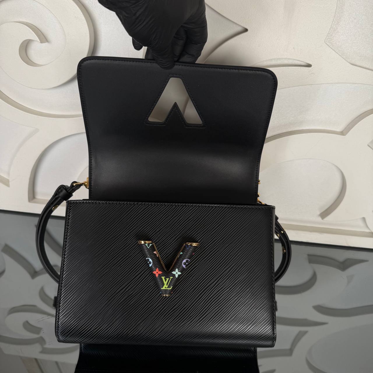 Louis Vuitton LV x TM Twist MM Slim görsel 6