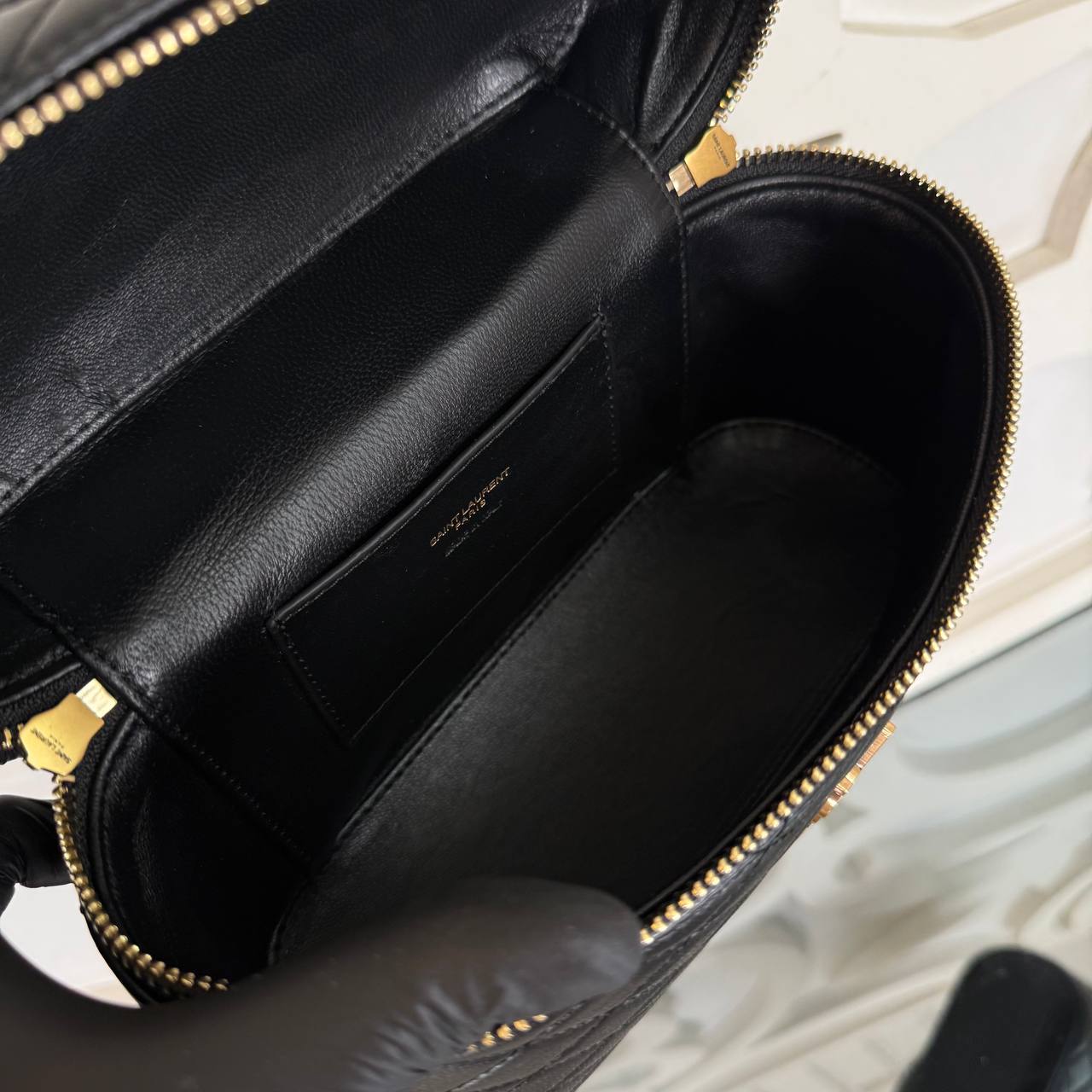 Saint Laurent Gaby Vanity Medium Bag in Lambskin görsel 3
