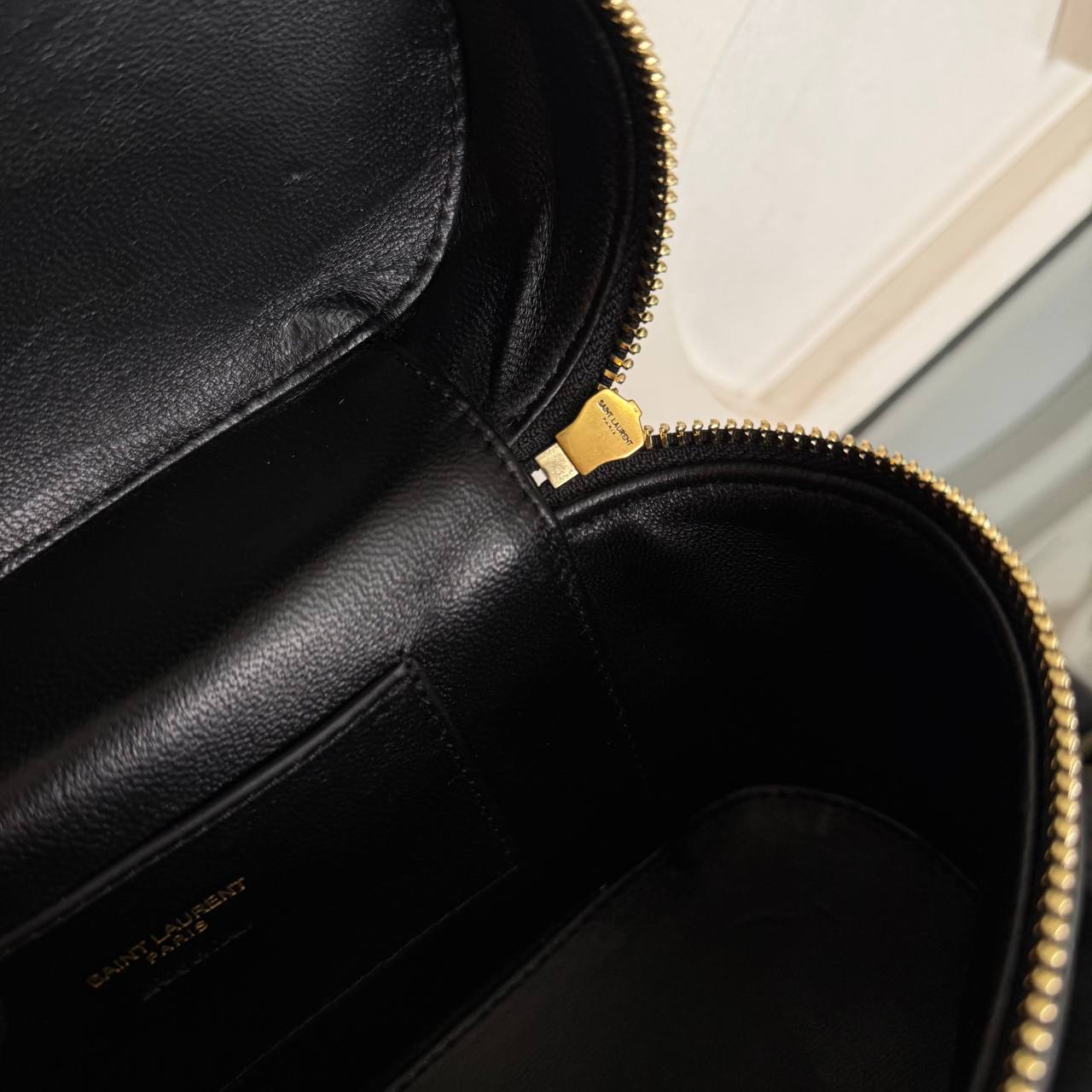 Saint Laurent Gaby Vanity Medium Bag in Lambskin görsel 5